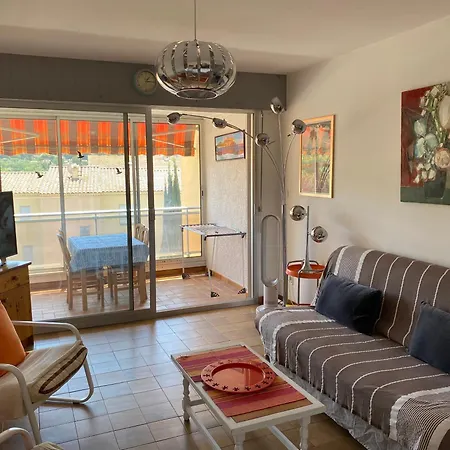 Confort Absolu A Sanary, L'appart De La Mer, A Pied, Le Port, La Plage, Clim Et Garage Apartment *